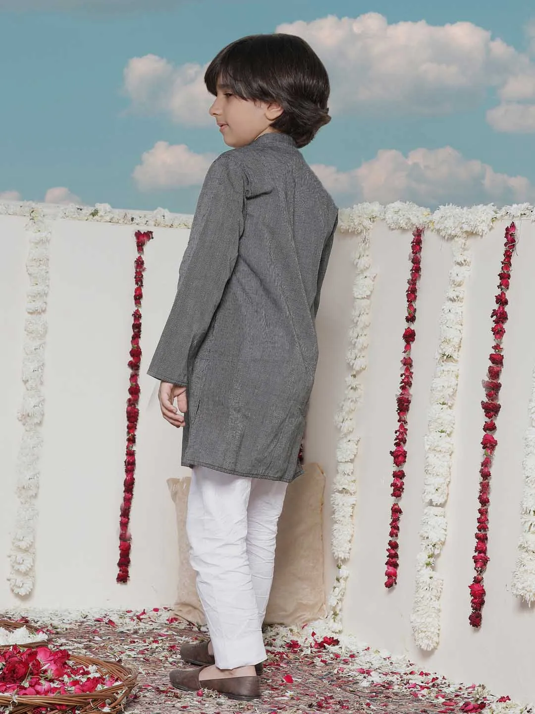 VASTRAMAY Boy's Black Cotton Kurta and Pyjama Set